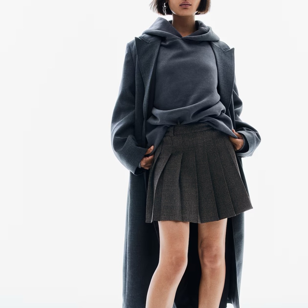 H&M Gray Skater Skirt